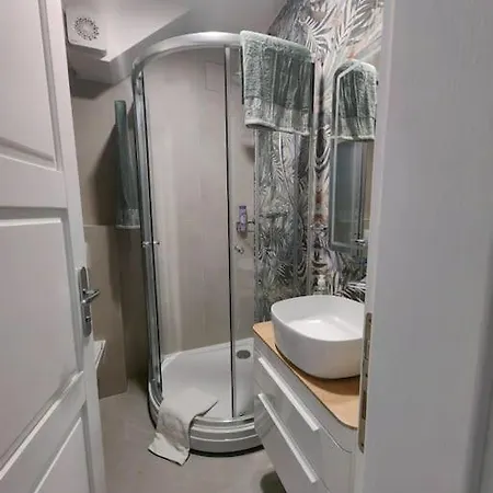 Apartmán Location ! New, Modern, Old Town