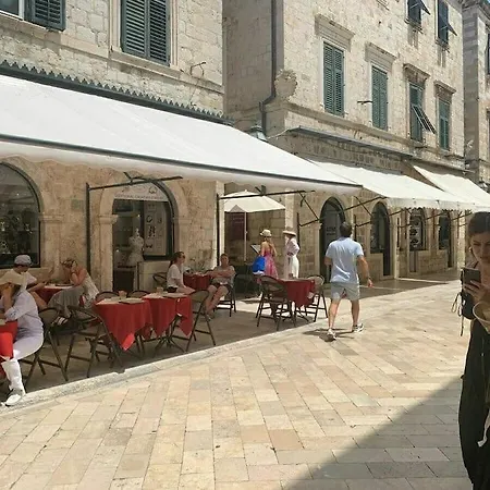 Location ! New, Modern, Old Town Ντουμπρόβνικ