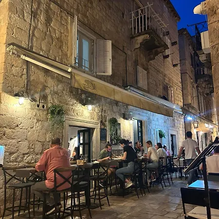 Location ! New, Modern, Old Town Dubrovnik