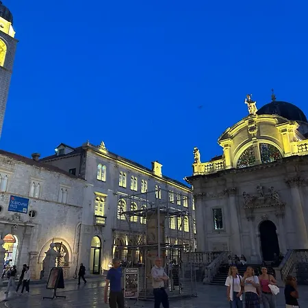 Apartmán Location ! New, Modern, Old Town